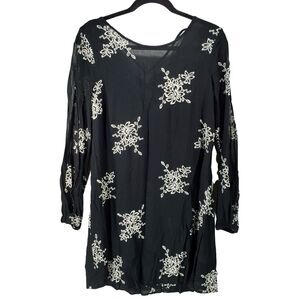 Xhilaration Boho Mini Dress S Womens Slit Sleeve Black White‎ Embroidered Floral